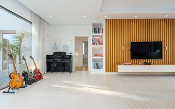 Property slide 39