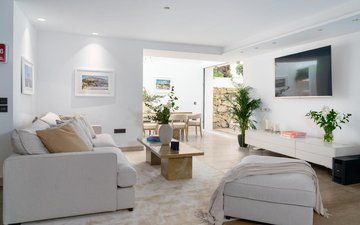 Property slide 16