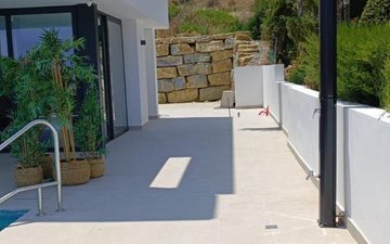 Property slide 19