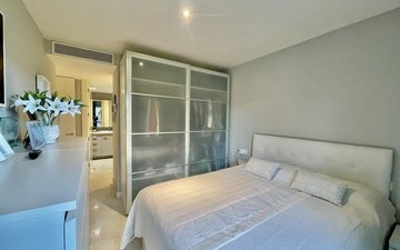 Property slide 22
