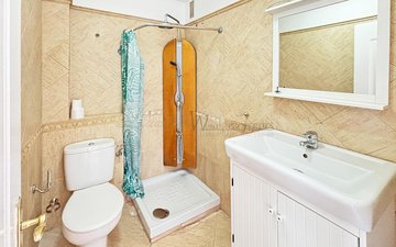 Property slide 17