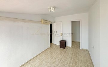 Property slide 21