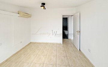 Property slide 23