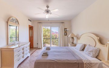 Property slide 18