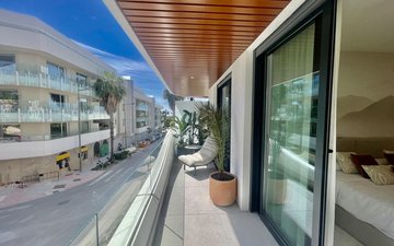 Property slide 18