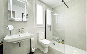 Property slide 18
