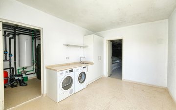 Property slide 40