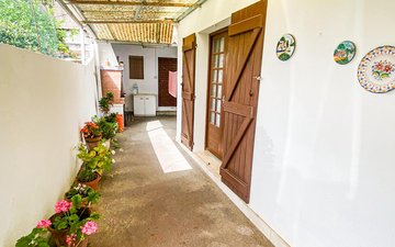 Property slide 7