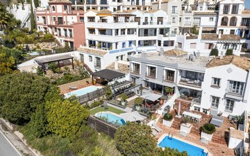 Property slide 24