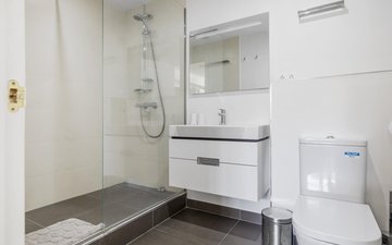 Property slide 22