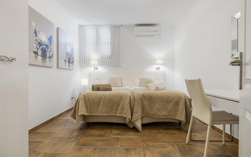Property slide 20