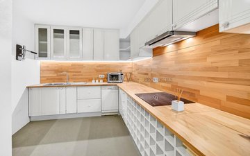 Property slide 20