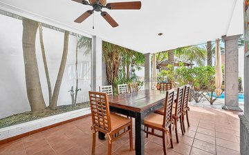 Property slide 10