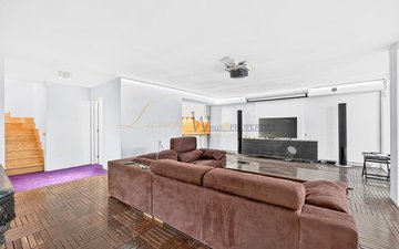 Property slide 18