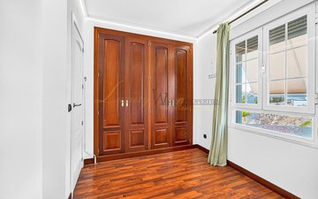 Property slide 31