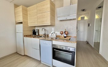 Property slide 10