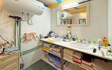 Property slide 31