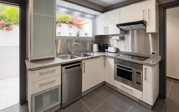 Property slide 10