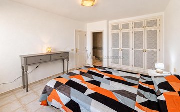 Property slide 17