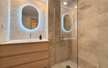 Property slide 20