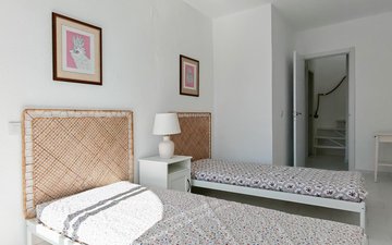 Property slide 36
