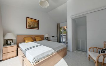 Property slide 38