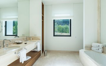 Property slide 7