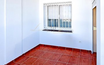 Property slide 28