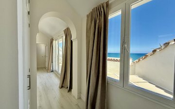 Property slide 44