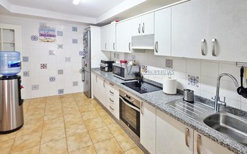 Property slide 10