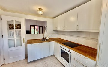 Property slide 14