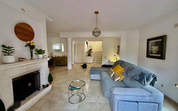 Property slide 10