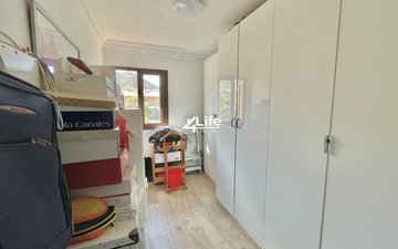 Property slide 17
