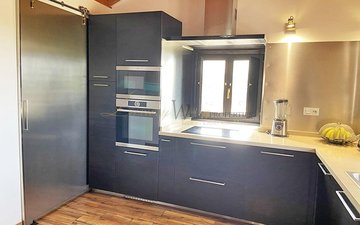 Property slide 20