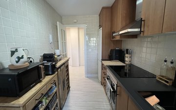 Property slide 25