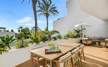 Property slide 18