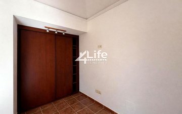 Property slide 21