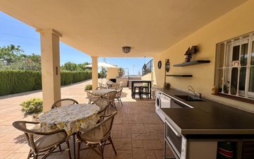 Property slide 25