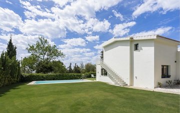 Property slide 25