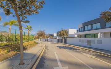 Property slide 36