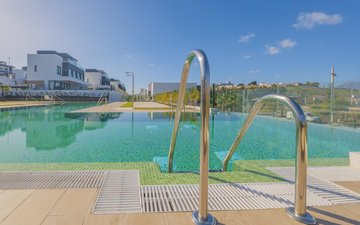 Property slide 41