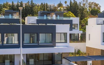 Property slide 50