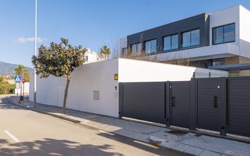 Property slide 35