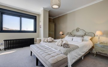 Property slide 22