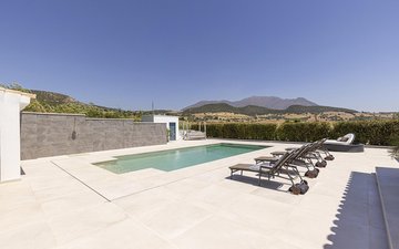 Property slide 36