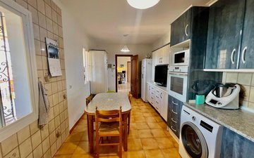 Property slide 20