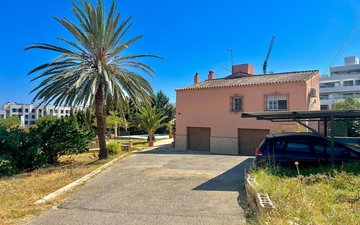 Property slide 29