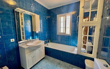 Property slide 15