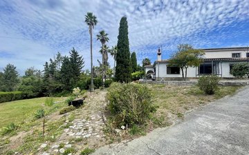 Property slide 49