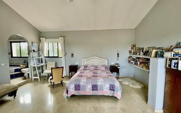 Property slide 19